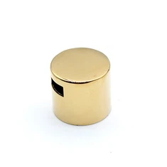 Boné Preto Bola de Aço